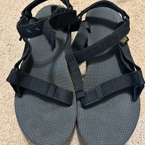 Teva Women's Universal Platform Black Strap Sandals size 11